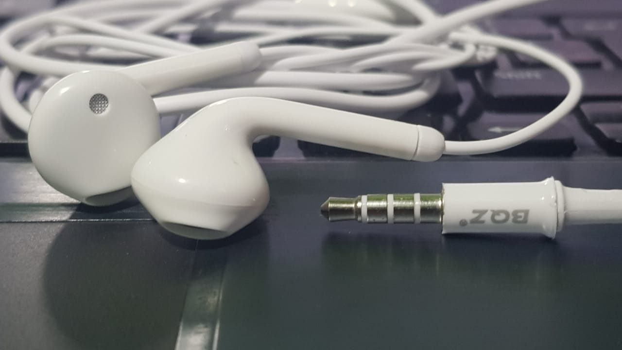 BQZ Z-161 Stereo 3.5mm Wired Handfree Earphone Headset - Image 2